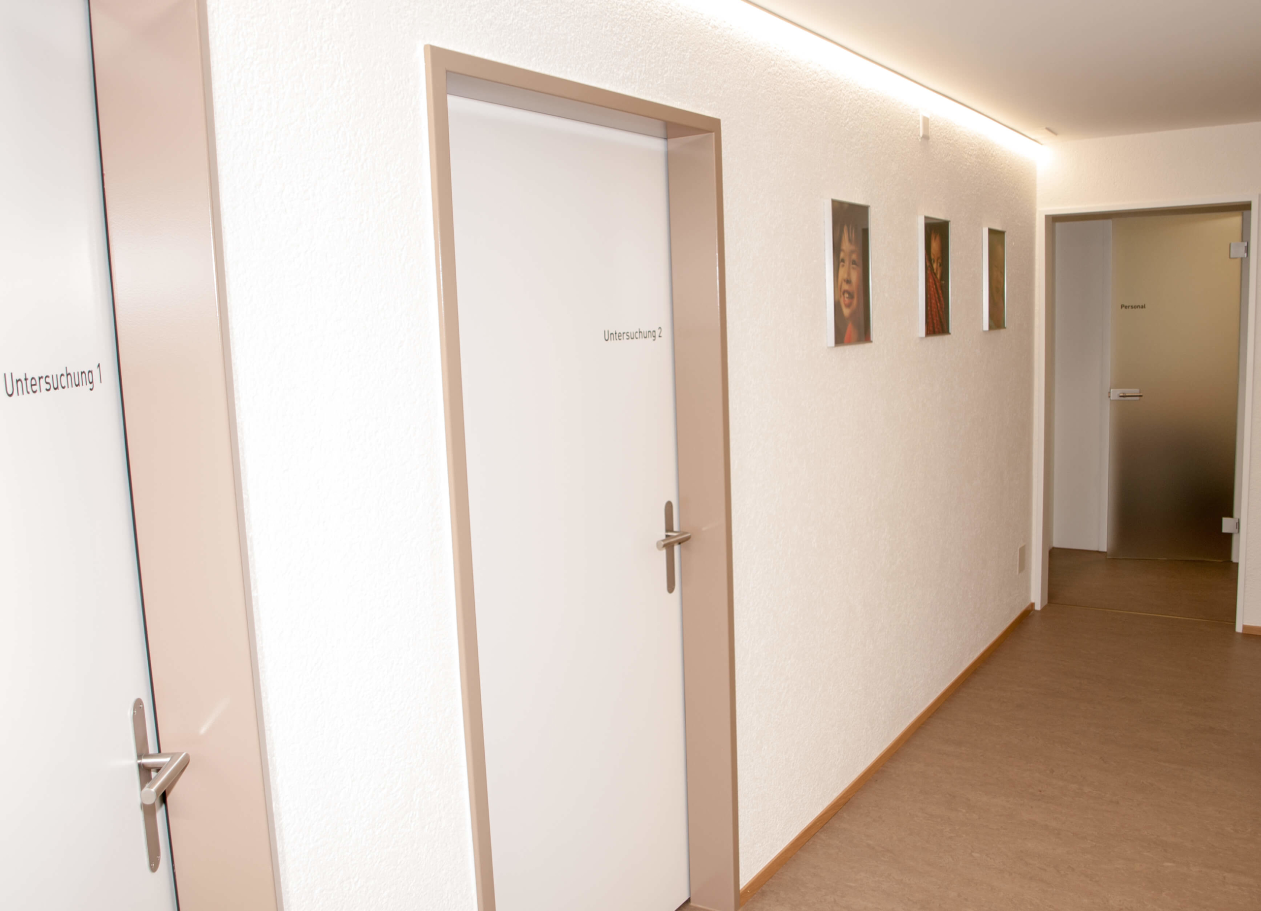 Aerztehaus-Welschenrohr-Korridor2